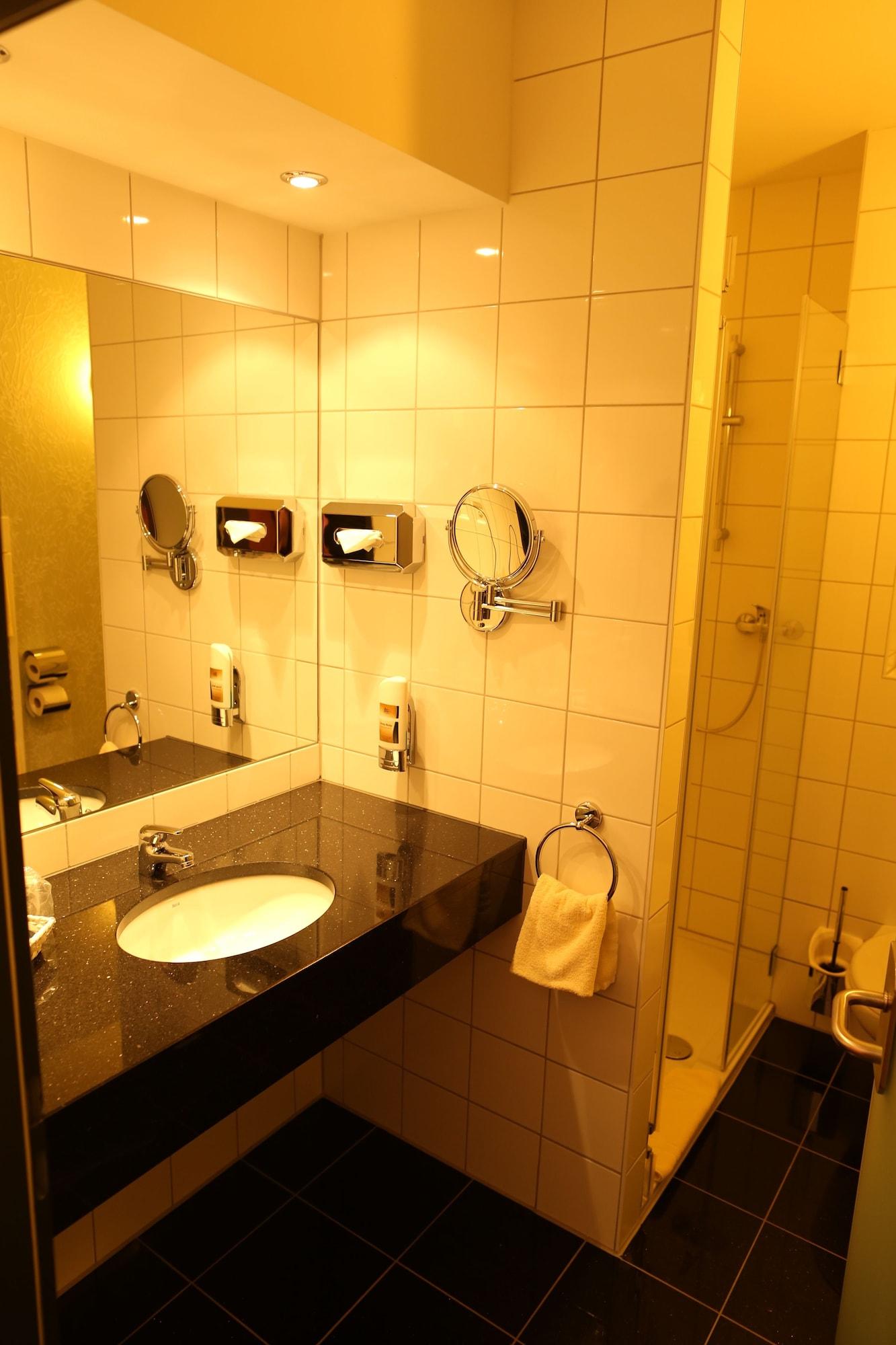 Hotel Sittardsberg Duisburg Eksteriør bilde